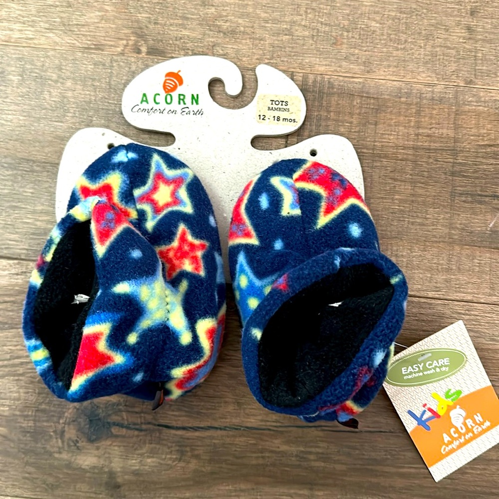 New with tag Acorn star toddler slippers